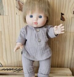 Poupon Marceau 34cm – Ensemble Andrea manches longues gaze de coton moka – Minikane